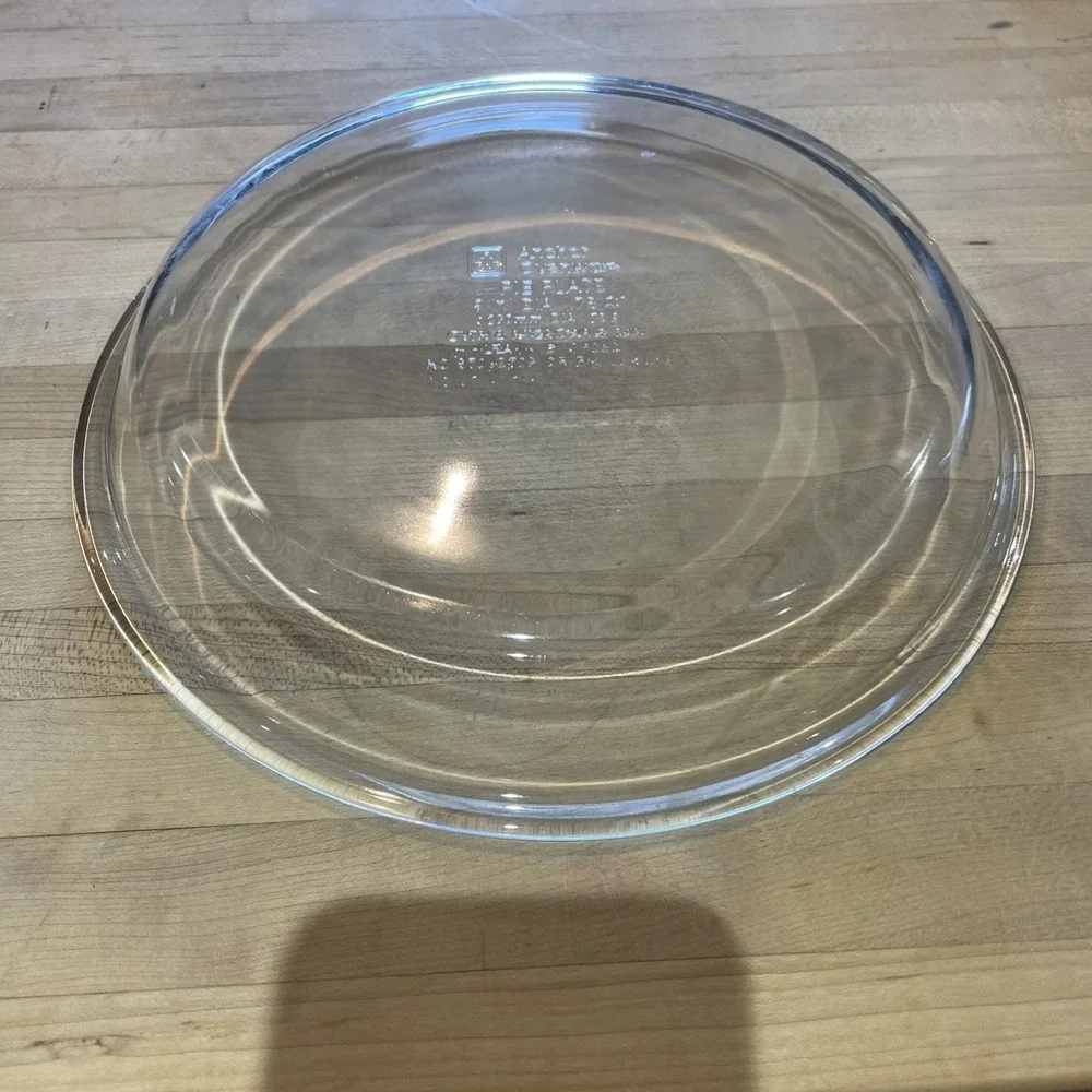 Vintage Anchor Ovenware Pie Plate - 9 inch .75 Quart Glass Ovenware set of 2 USA